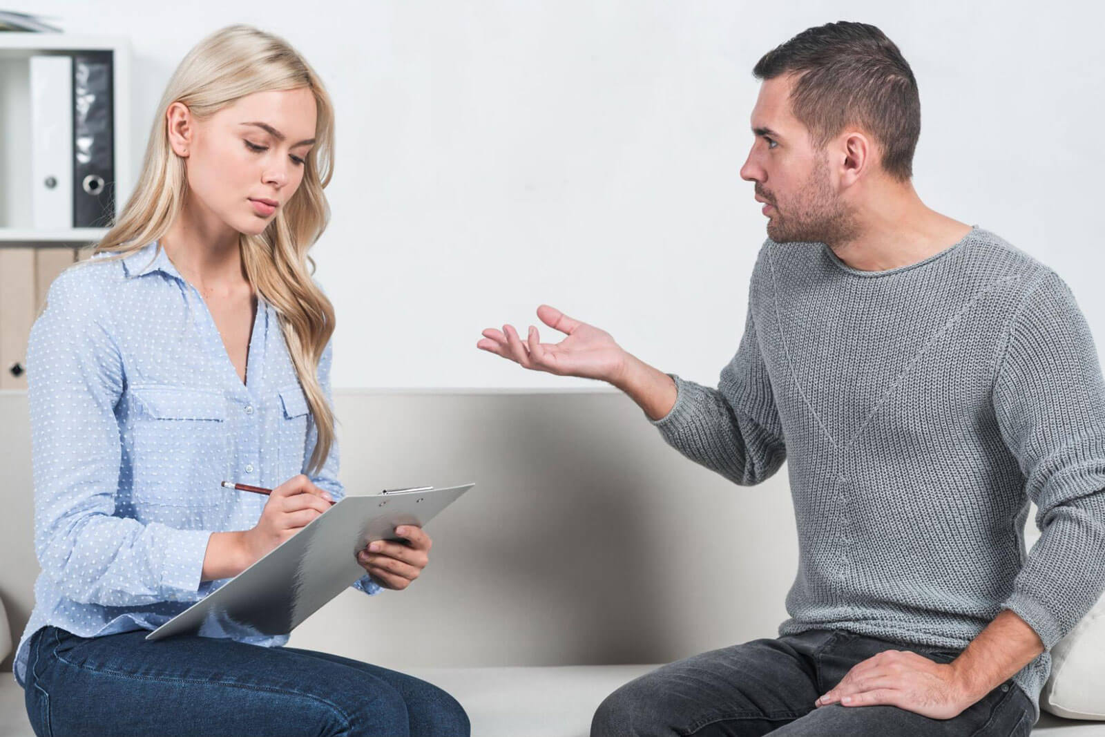 Signs You May Be Experiencing Complex Trauma